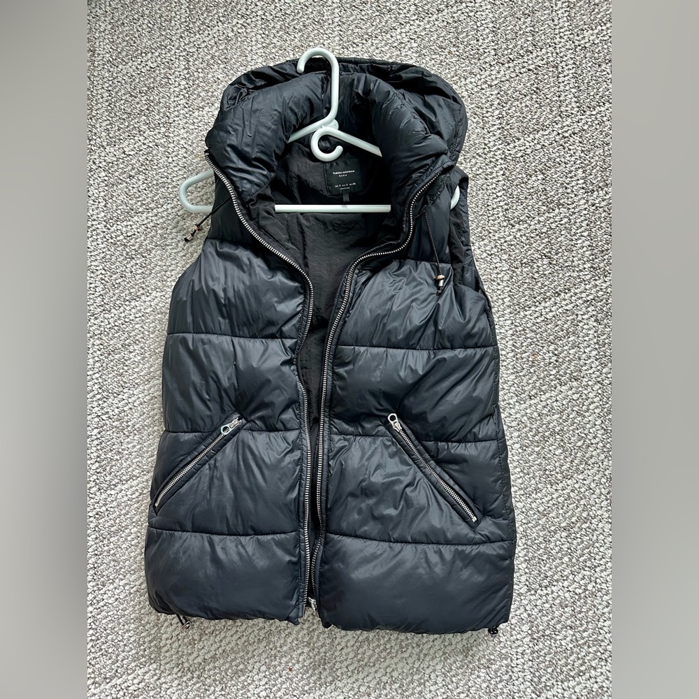 Zara Black Hooded Vest WARM!